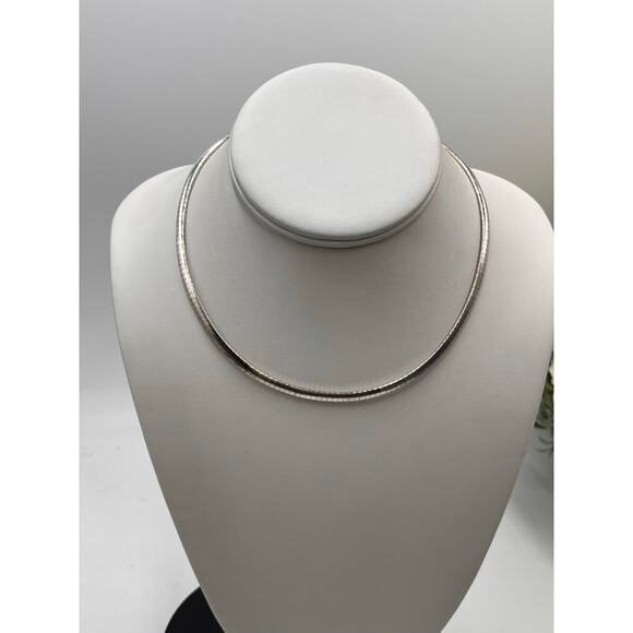 Sterling Silver 925 Omega Chain Necklace Round Adjustable 4mm 16”
18.5 grams - Picture 7 of 7